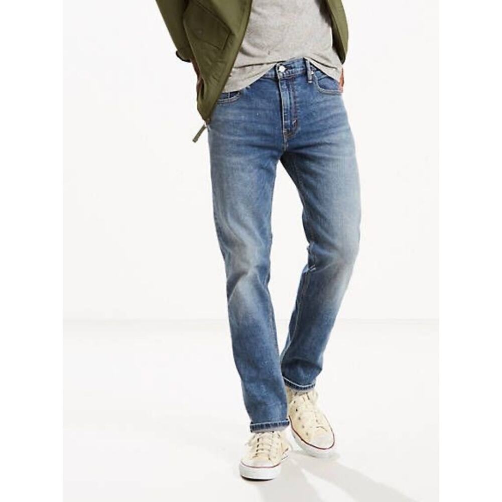 Levi’s 502 Taper Stretch Jeans in Dark Wash Size 36x30 NWT✨